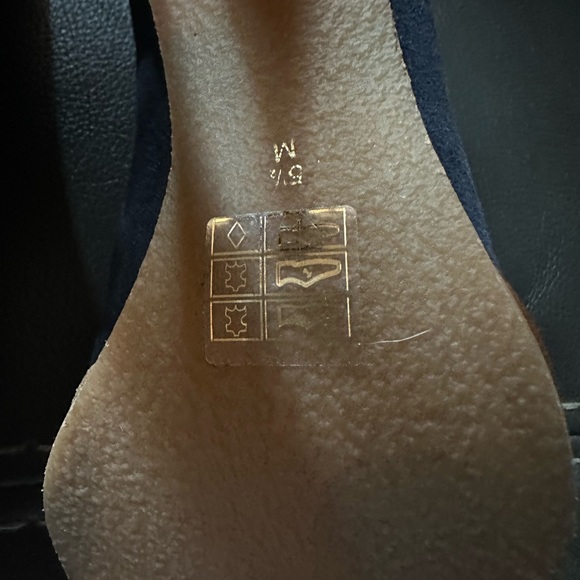 Jon Josef Navy Suede Ankle Cuff Bootie Size 5.5 - Picture 9 of 9